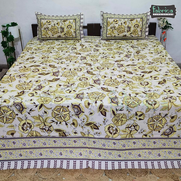 Fabby printed pure cotton king size bedsheet