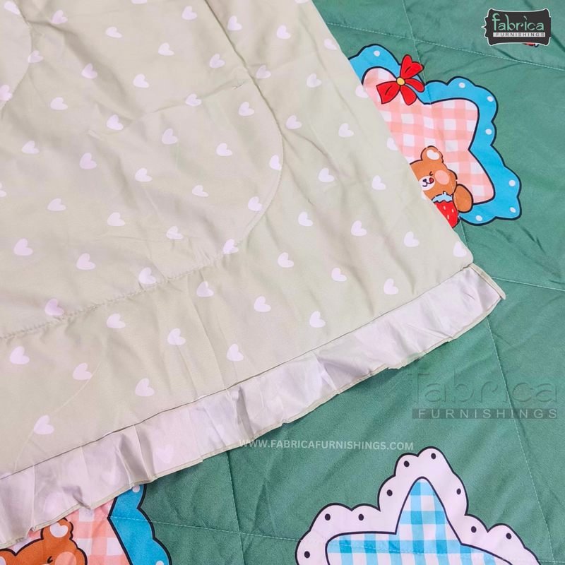 Comfy Single Bed Reversible AC Kids Comforter with Frillwork